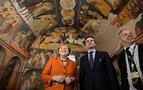 Ангеле Меркель подарили ковёр в Каппадокии