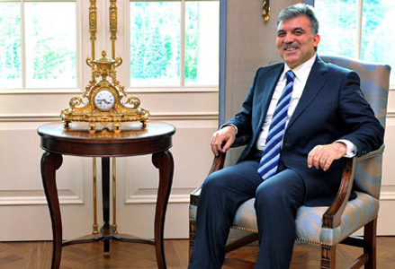 Президент Турции поручил Эрдогану сформировать правительство