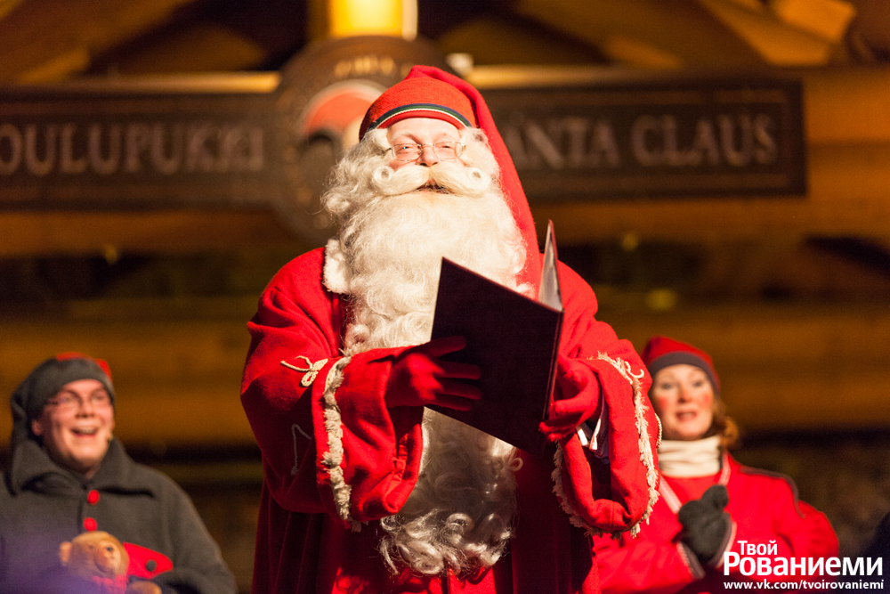 Йоулупукки открывает сезон Рождества в Деревне Санта Клауса
