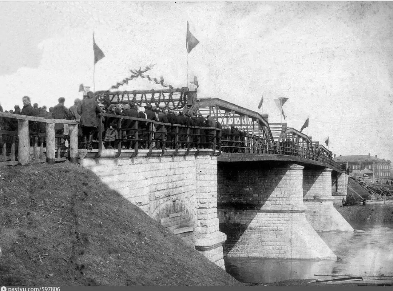 Мост через реку Ирень