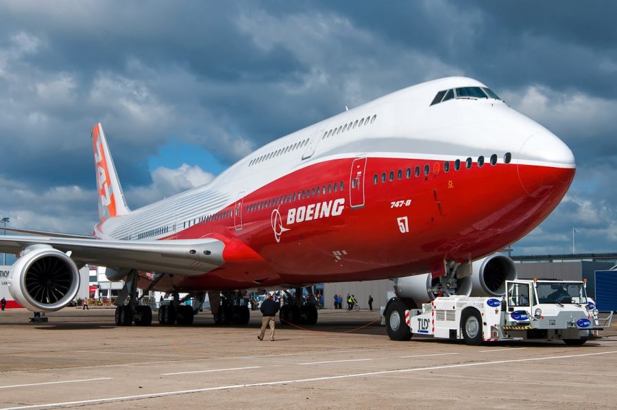 Удлиненная версия лайнера Boeing 747-8