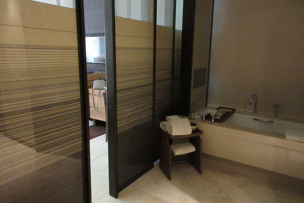 The Ritz-Carlton, Bali – Sliding doors