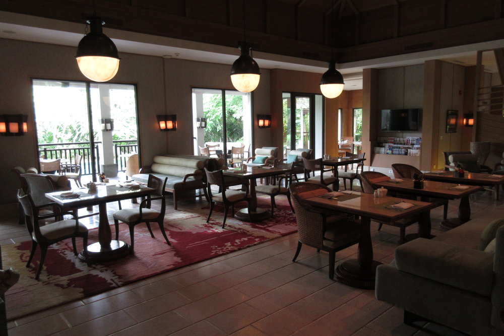 The Ritz-Carlton, Bali – Club dining area