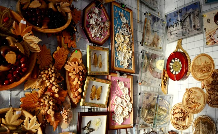 Крымские сувениры покупаются на память и для подарков своим близким