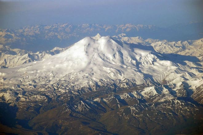 Вулкан Эльбрус с высоты