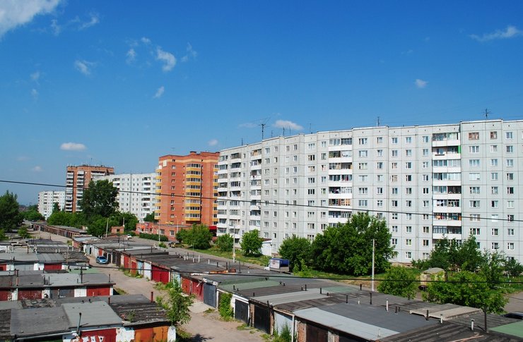 Улица Семафорная в городе Красноярск
