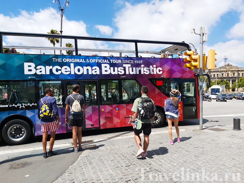 Туристический автобус в Барселоне