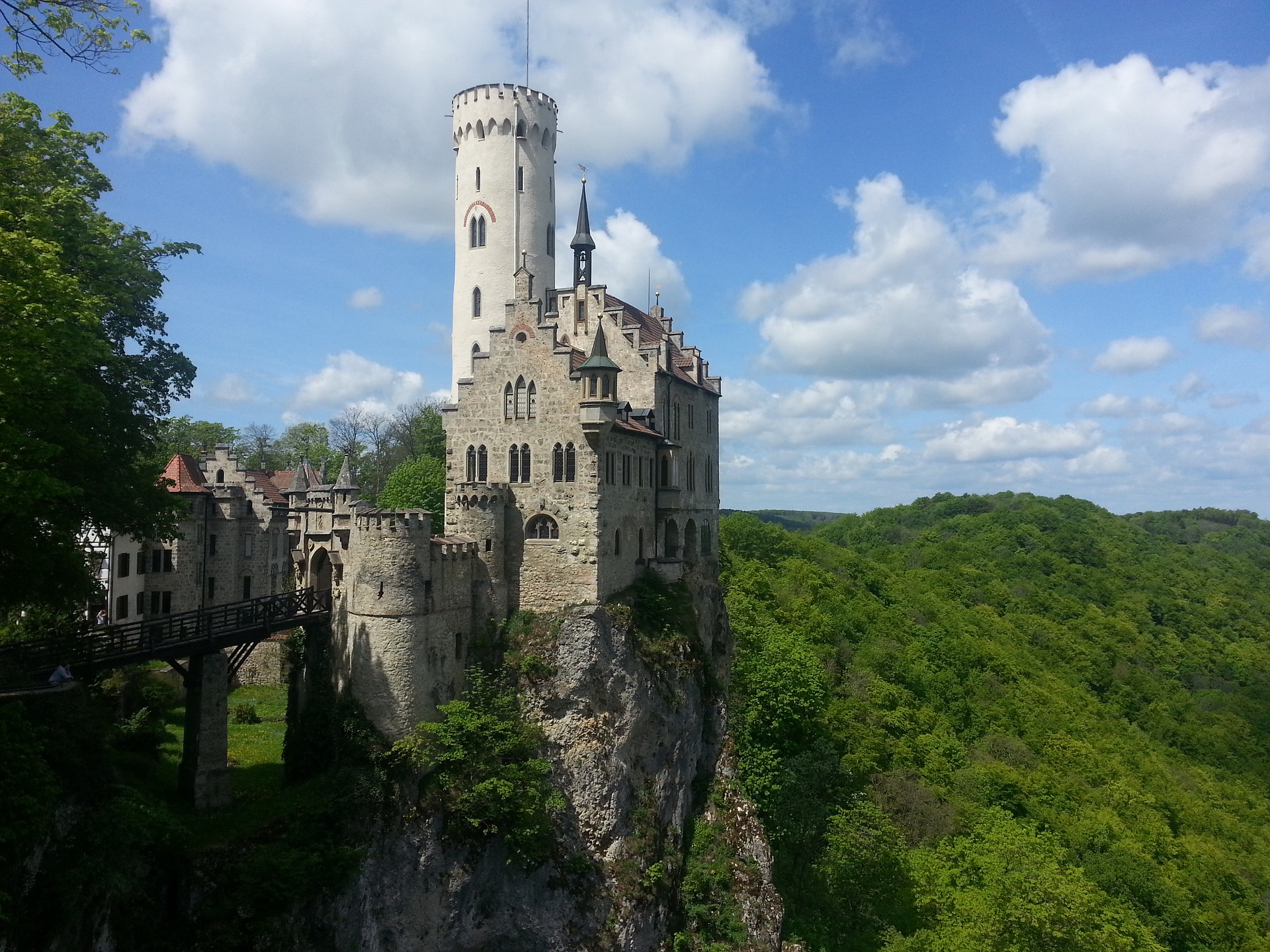Замок Лихтенштайн (Lichtenstein)