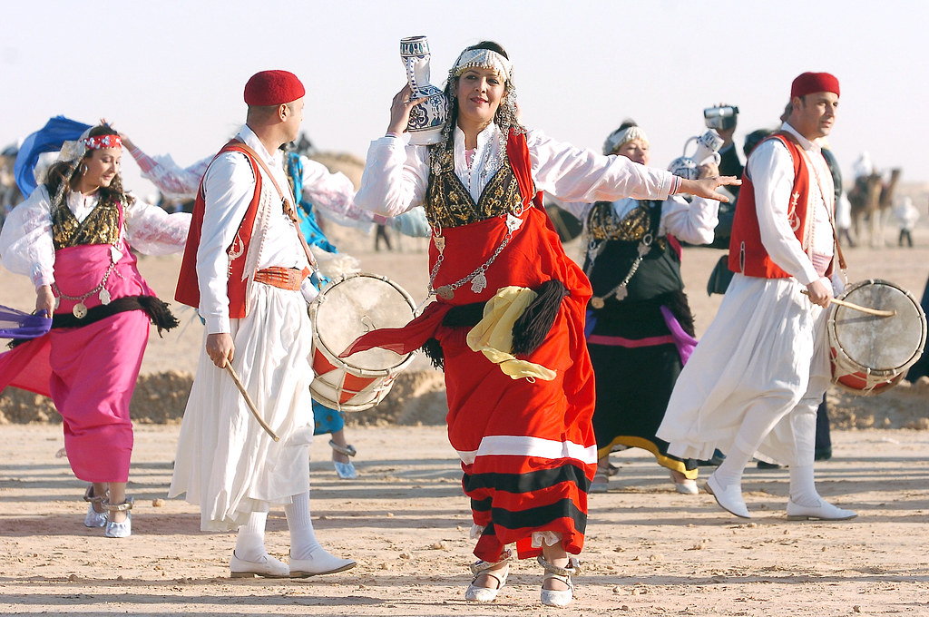Увидеть все традиции обитателей Сахары можно на фестивале, ежегодно проводящемся в ее честь