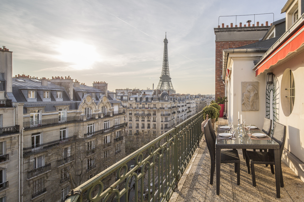 paris vacation rental with view of eiffel tower France