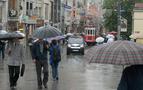 В Турции двоих людей убило молнией