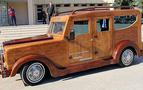 Турецкие мебельные мастера изготовили деревянный автомобиль